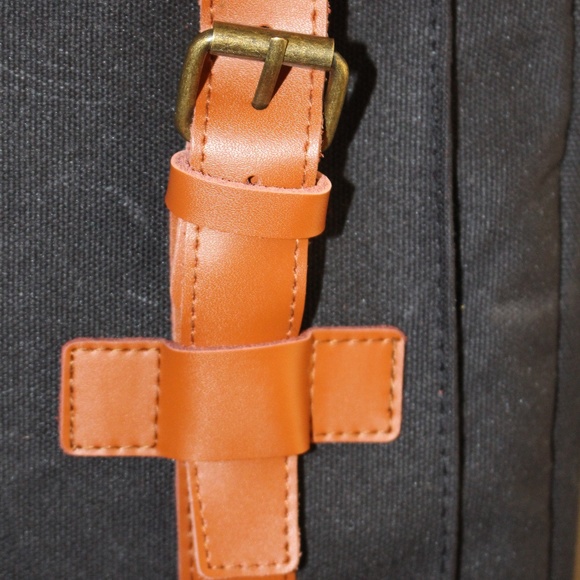 Primeware INC, 3 bottle leather wine tote Backpack - Picture 11 of 15